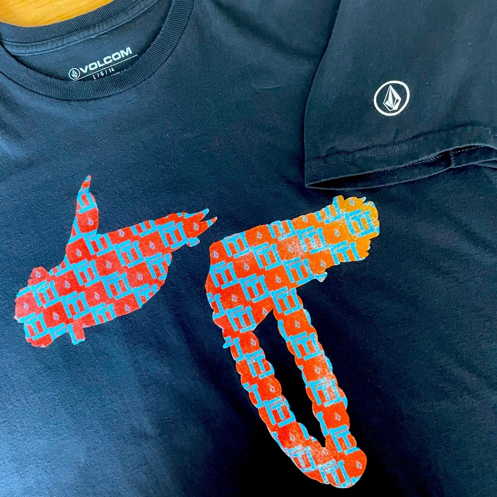 RUN THE JEWELS Volcom Black Tee
